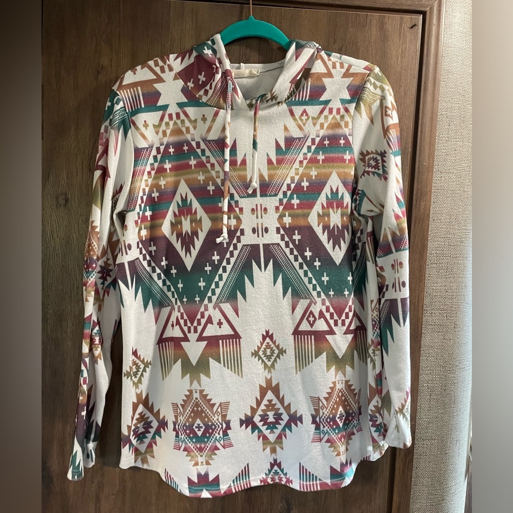 Aztec lightweight sweatshirt